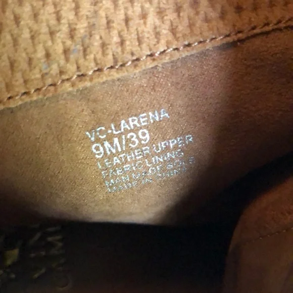 NWOT Vince Camuto leather ankle boots - Picture 5 of 7